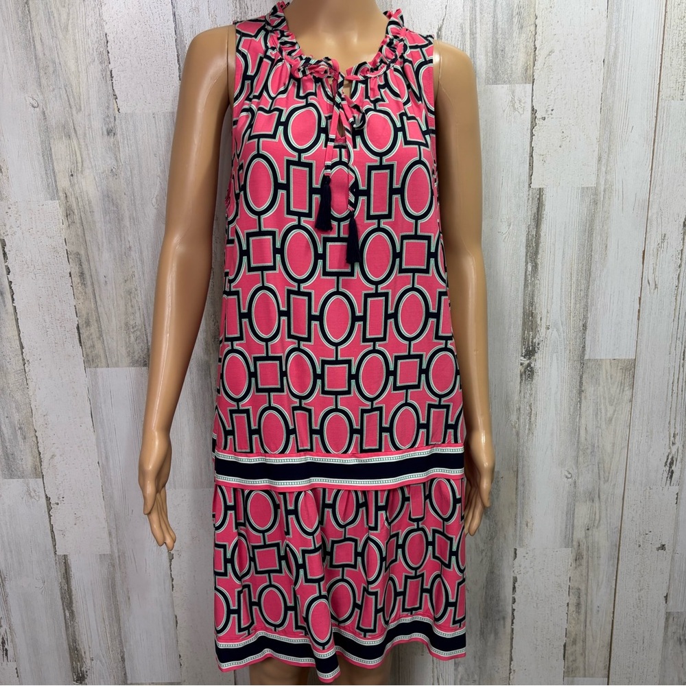 Crown & Ivy Pink and Black Patterned Shift Dress